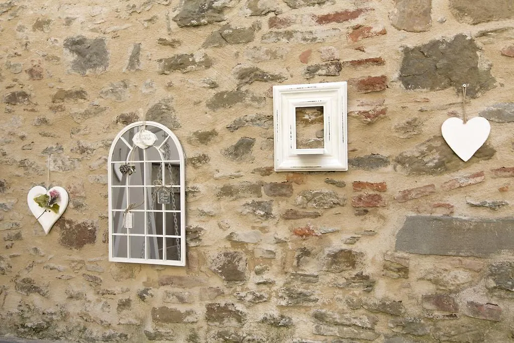 Le Bifore Bed & Breakfast Cortona 2*,