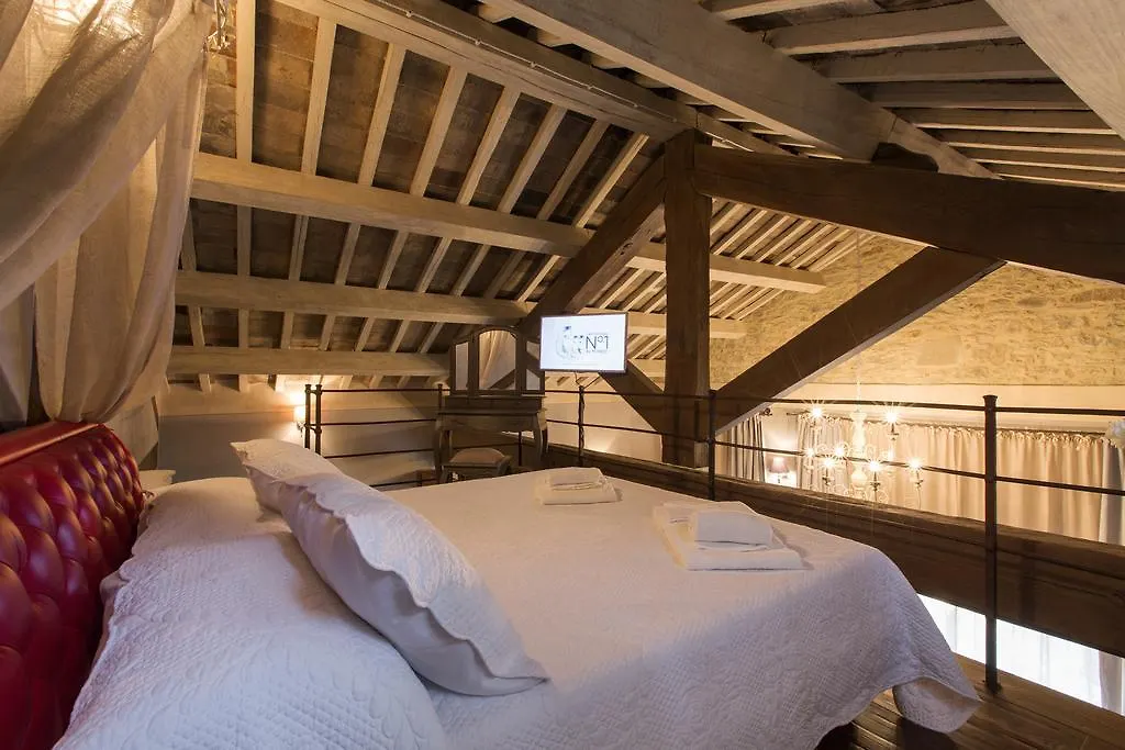 Le Bifore Bed & Breakfast Cortona