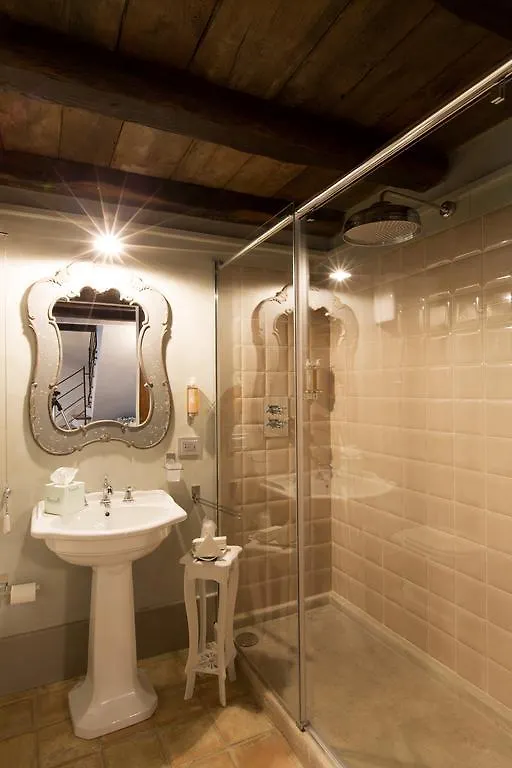 Le Bifore Bed & Breakfast Cortona