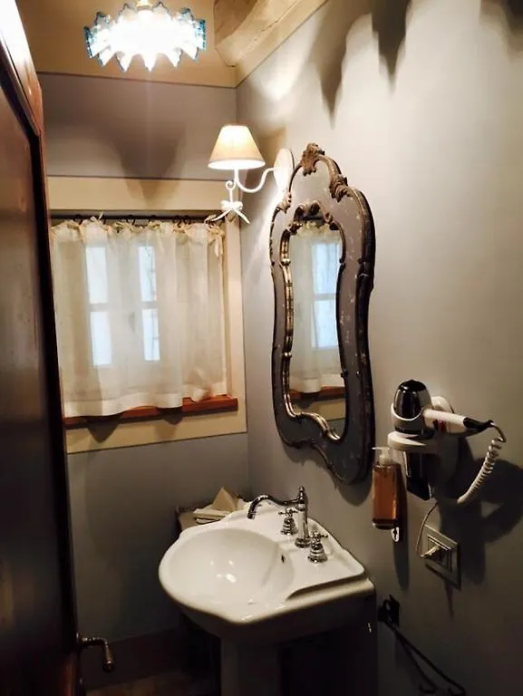Le Bifore Bed & Breakfast Cortona