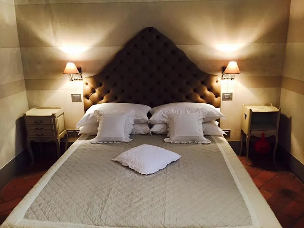 Le Bifore Bed & Breakfast Cortona